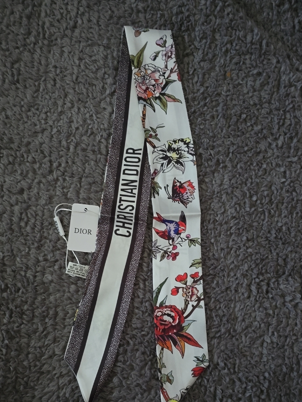 ♡♡♡ Dior Floral Silk Twilly with Christian Dior Script in White, Red, Green Blue - Picture 2 of 6